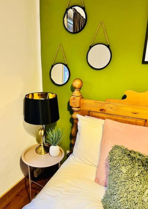 Cosy Cottage In Central Reading Free Parking & Fast Wifi Eksteriør billede