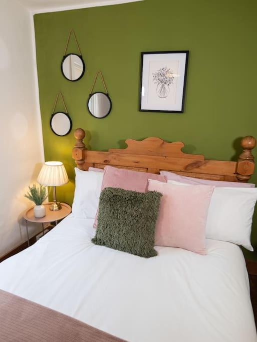 Cosy Cottage In Central Reading Free Parking & Fast Wifi Eksteriør billede